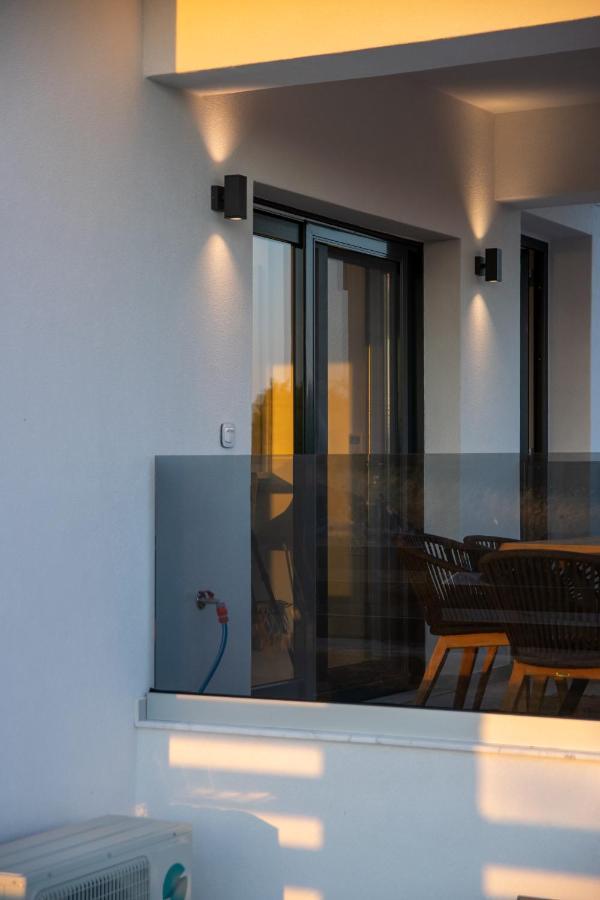 Sithoniars Melora Luxury