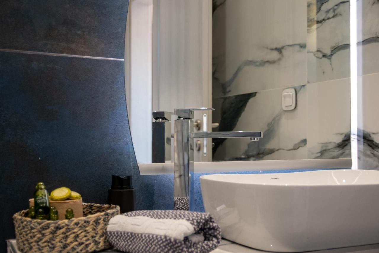 Sithoniars Melora Luxury