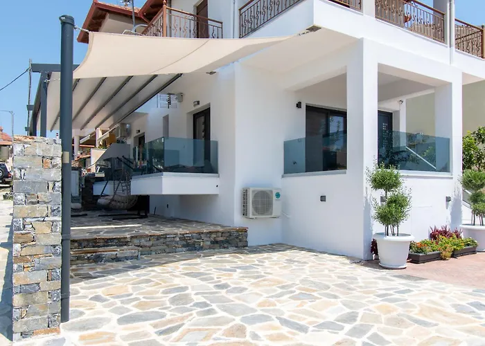 Sithoniars Melora Luxury Apartment